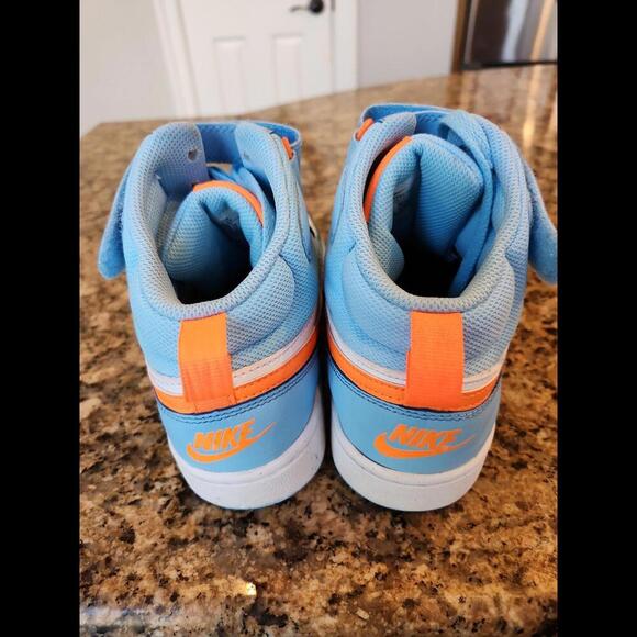 Nike Kids Shoes in Blue and Orange - Picture 4 of 5